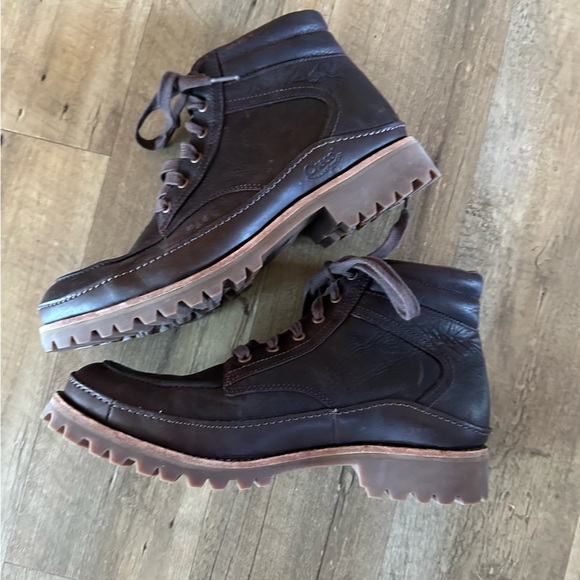Chaco Yonder Leather Brown Boots